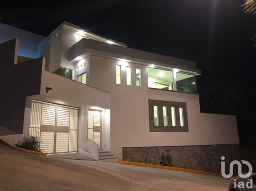 Seminueva Maison à vendre Nord Cuernavaca Climat frais Vue panoramique Sécurité Haute Plusvalia