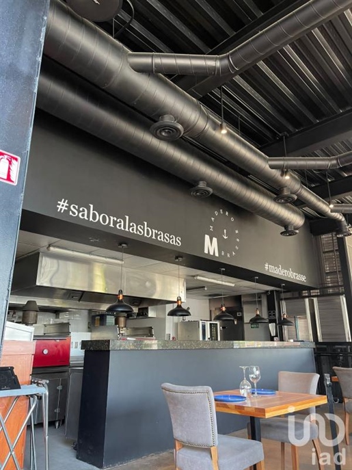 Vente de Restaurant bar équipé pour la haute cuisine, prêt à fonctionner à Guadalajara