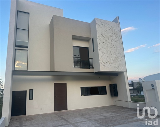 House for Sale in Juriquilla, Querétaro