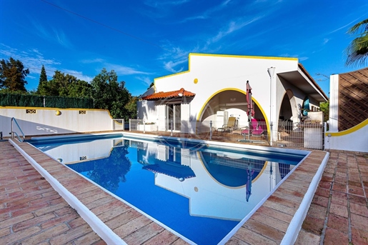 Tavira Villa familiale de plain-pied de 3 chambres avec piscine