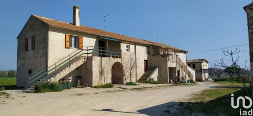 Sale Detached House / Villa 585 m² - 4 rooms - Città Sant'Angelo