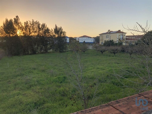 House with 4 Rooms in Leiria with 273,00 m²