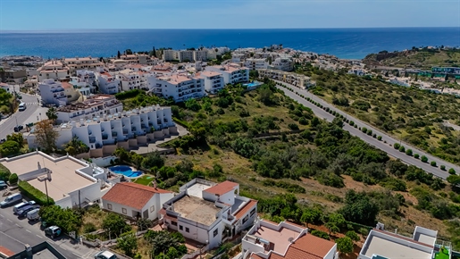 Building with panoramic sea views and Albufeira Marina, built in