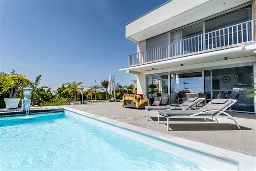 Villa met 3 slaapkamers, zwembad, tuin en garage