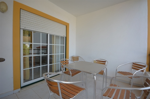 2 bedroom apartment with garage 250 meters from Falésia Beach