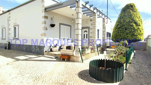 Advert picture