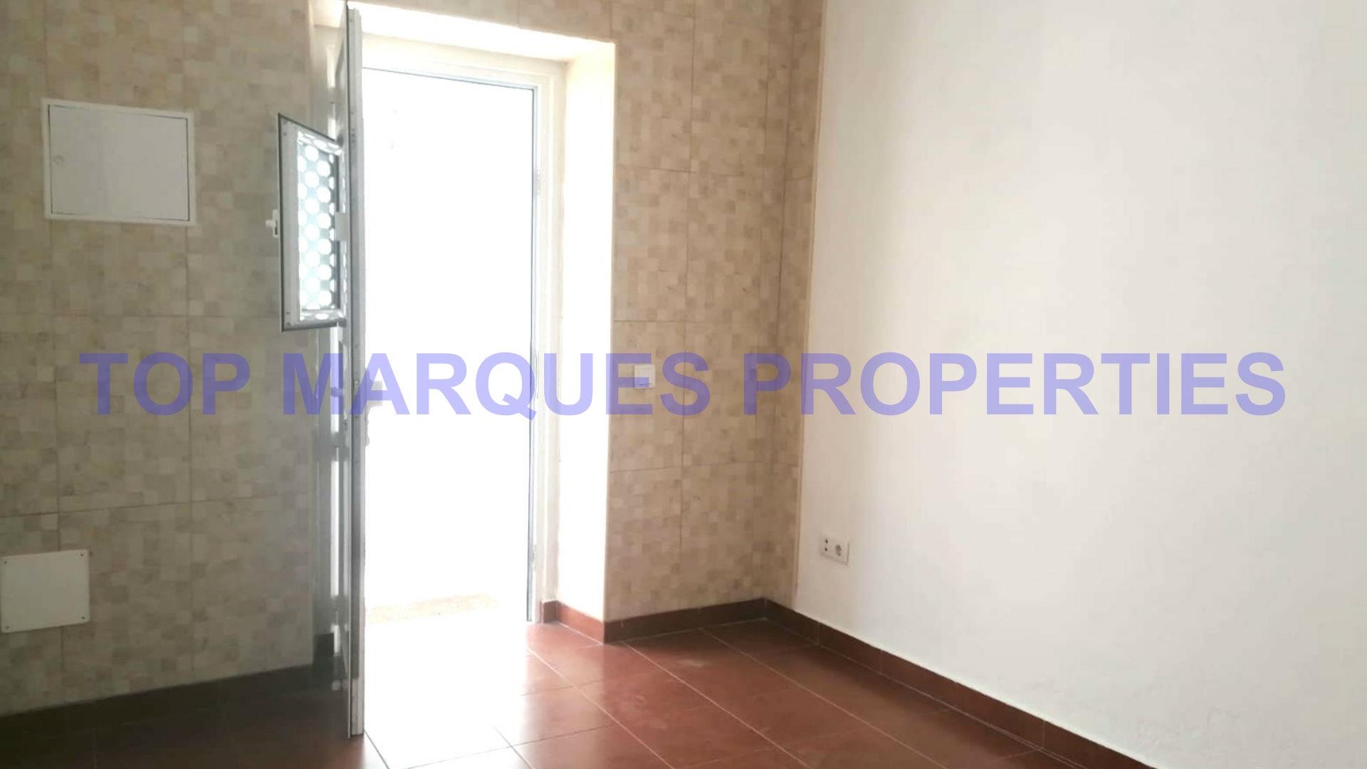 Viviendas Adosadas en barrio 2 habitaciones Venta en Olhão,Olhão