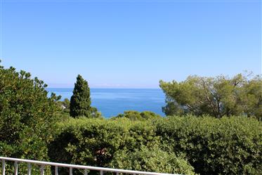 Appartement avec vues sur la mer et jardin à Sa Riera Begur