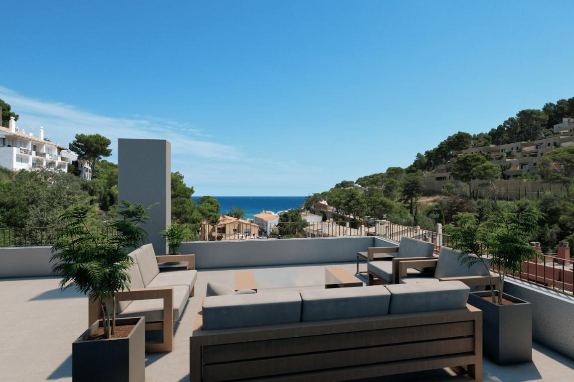 Newly built development with a private garden and communal pool for sale, 400m from Sa Riera Beach