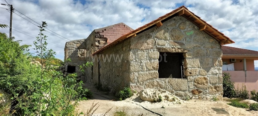 Haus im Bau in Cête, Paredes