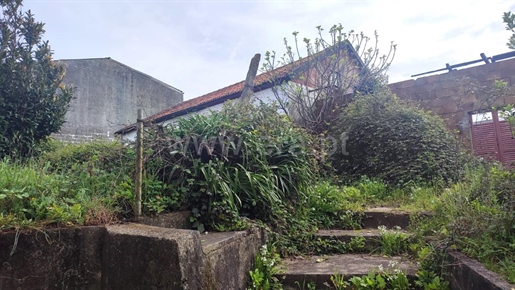 House for restoration in Lordelo, Paredes
