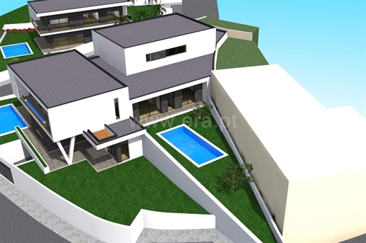 4 bedroom villa with pool in Paredes