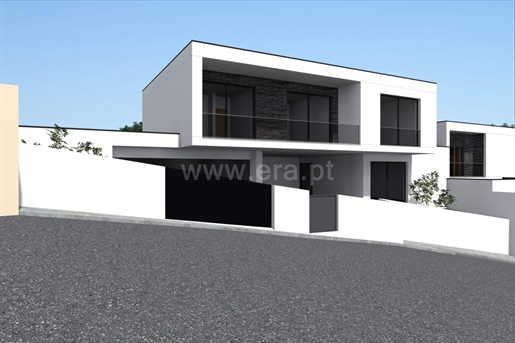 4 bedroom villa with pool in Paredes