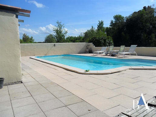Achse Limoux-Carcassonne, Dorfhaus mit Schwimmbad und Garten