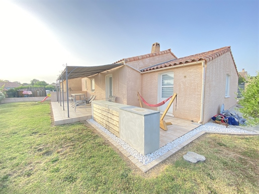 Villa 5 km from Limoux, 3 bedrooms, a bathroom on a plot of 500m2 close to amenities