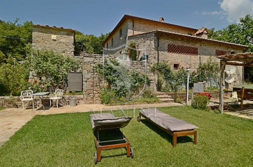 Rustico/Casale/Corte von 370 m2 in Gaiole in Chianti