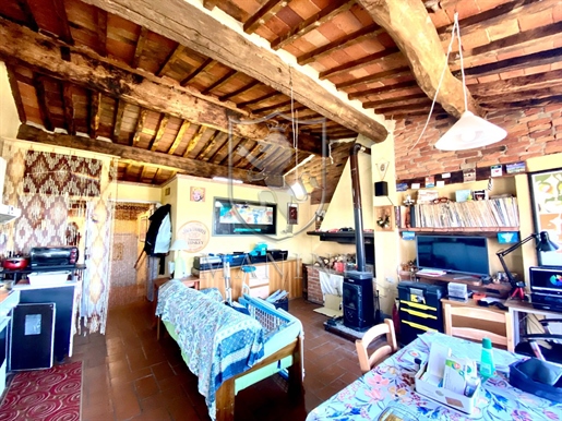 Landhaus/Bauernhaus/Innenhof von 380 m2 in Foiano della Chiana