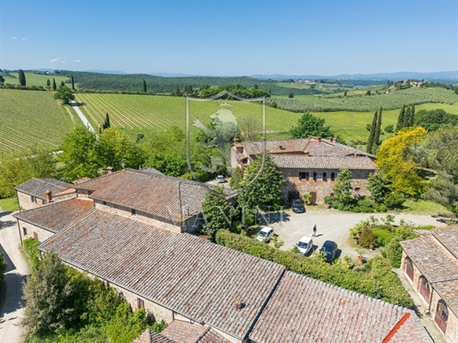 Land/Bauernhaus/Hof von 5800 m2 in Castellina in Chianti