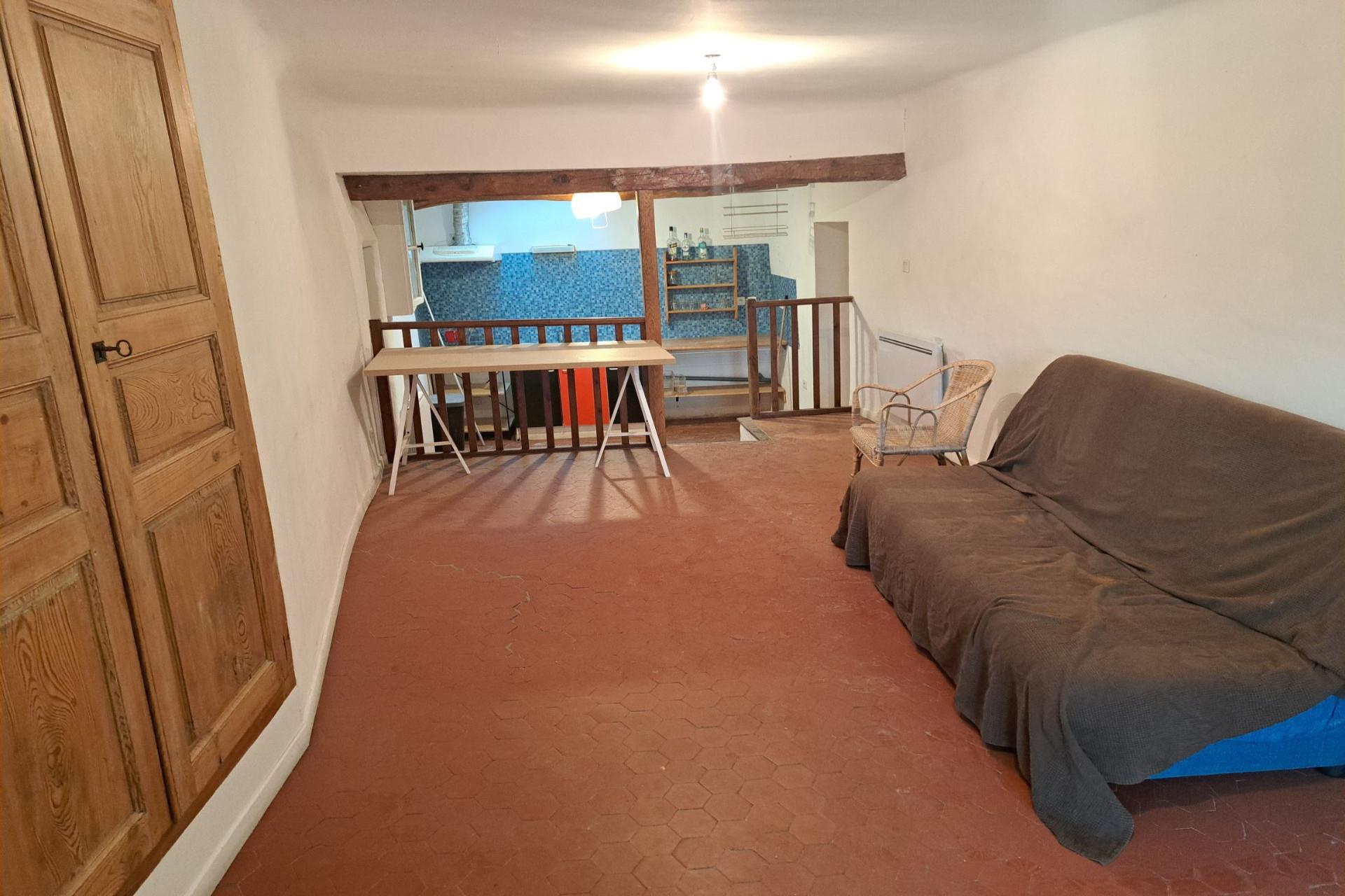 Purchase: Apartment (04360)