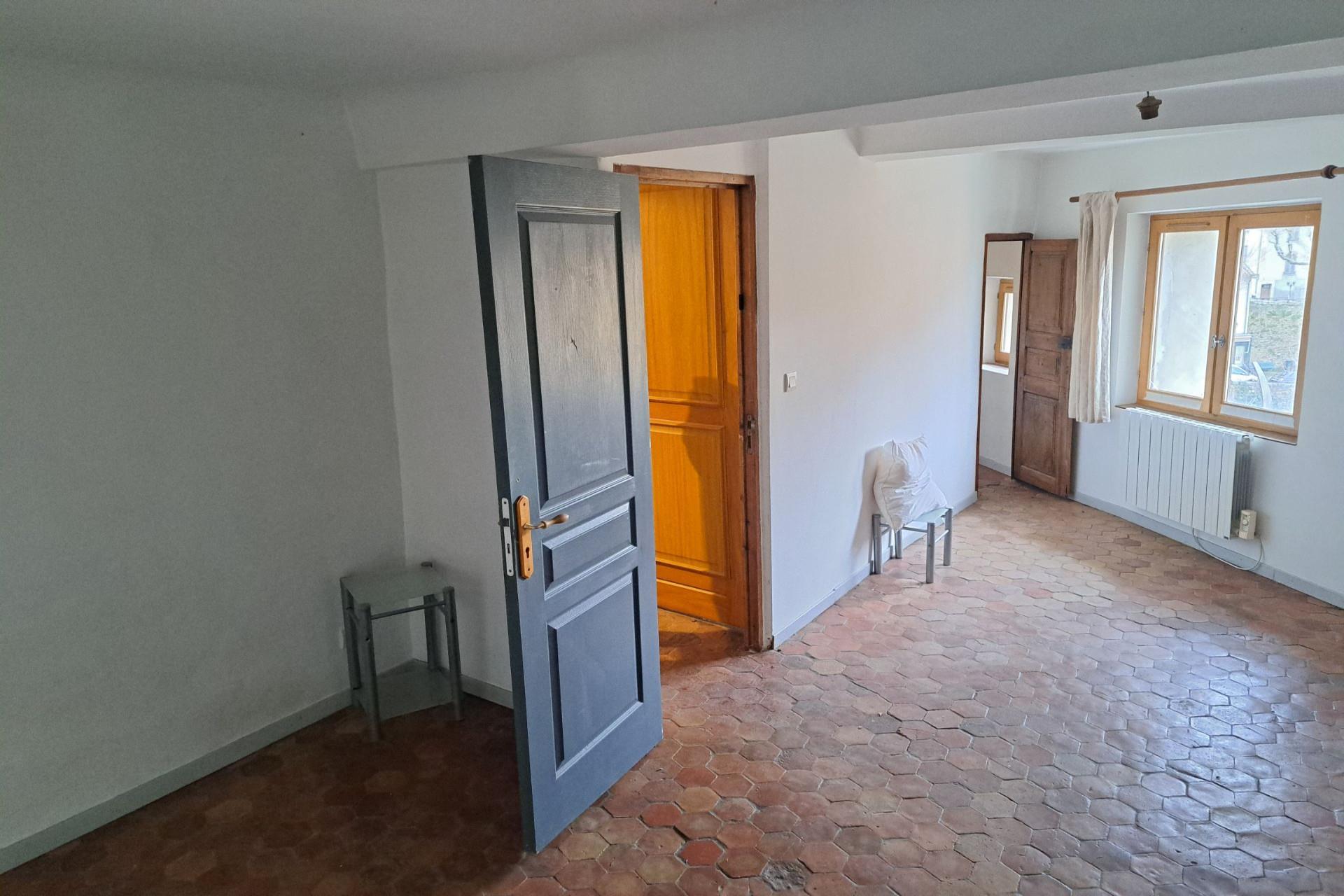 Purchase: Apartment (04360)