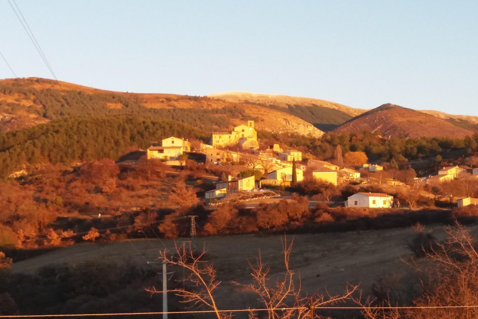 Building Land of 4220 m² with an adjoining agricultural plot o
