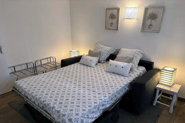Purchase: Apartment (83630)