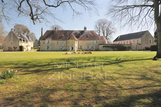 Fantastic Chateau With Dependancies In A Vast Park