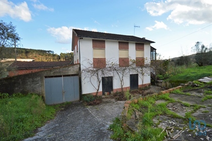 Maison T3 à Coimbra de 240,00 m²