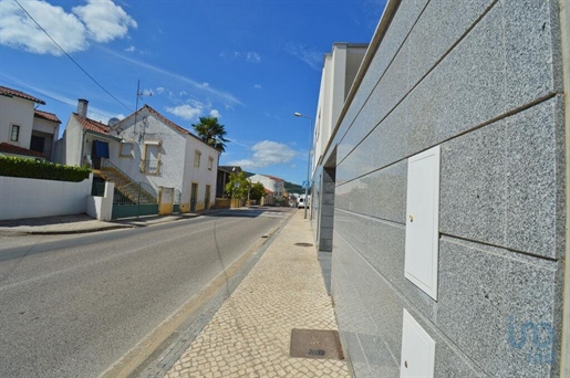 House with 4 Rooms in Coimbra with 196,00 m²