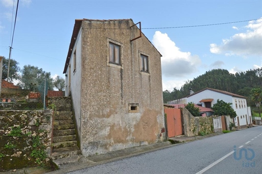 Country House with 2 Rooms in Podentes with 236,00 m²