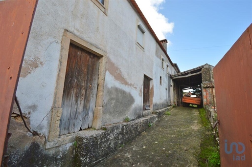 Country House with 2 Rooms in Podentes with 236,00 m²