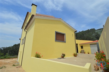 Maison de village T3 à Coimbra de 232,00 m²