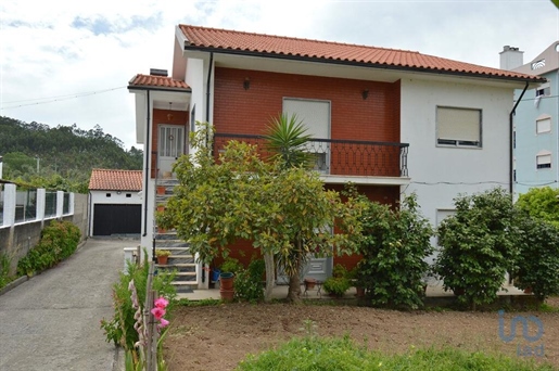 House with 6 Rooms in Coimbra with 250,00 m²