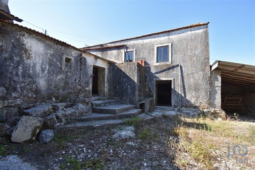 Village house with 2 Rooms in Degracias e Pombalinho with 403,00 m²