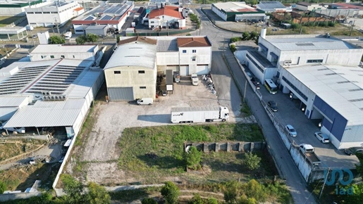 Commercial Space with 2 Rooms in Oliveira do Hospital e São Paio de Gramaços with 1802,00 m²