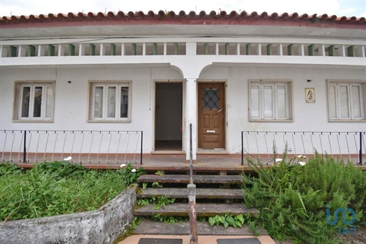 Casa tradicional T6 em Coimbra de 180,00 m²
