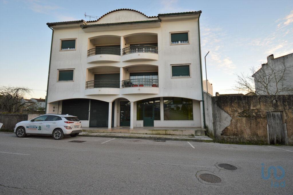 Espacio comercial en el Leiria, Ansião