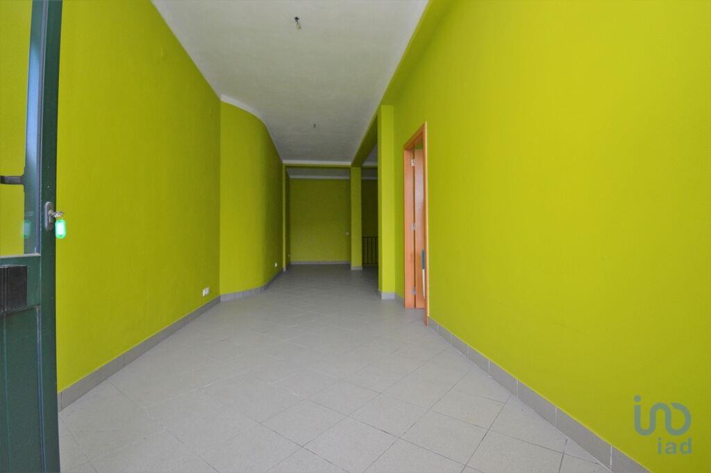 Espacio comercial en el Leiria, Ansião
