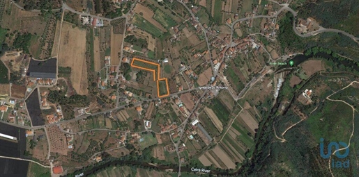 Terrain à Coimbra de 4403,00 m²