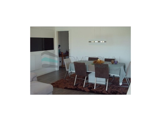 Contemporary, four bedroom villa- Alcantarilha