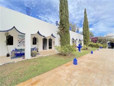 Guest house, with spacious swimming pool, 20 minutes from Essaouira