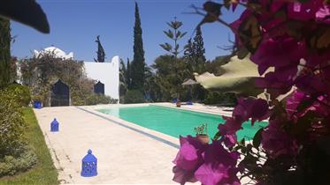 Casa de huéspedes, con amplia piscina, a 20 minutos de Essaouira