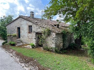 Two farmhouses with land near Montefeltro 