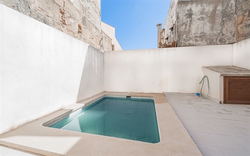 Atractiva, renovada casa de pueblo con piscina privada en Pollensa