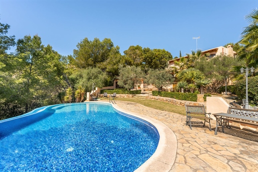 Mediterranean villa with holiday rental licence in Costa d´en Blanes