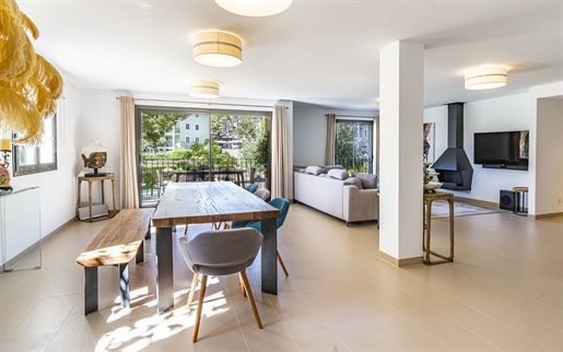 Outstanding ground floor apartment with stunning private garden in Camp de Mar
