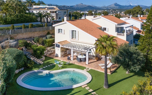 Encantadora villa familiar con piscina y mucha privacidad en Santa Ponsa