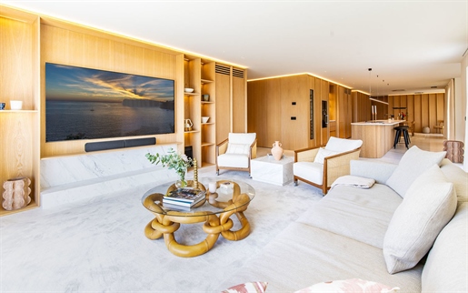Luxe appartement met gedeeltelijk uitzicht op zee en balkons in Santa Catalina