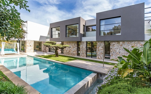 Impresionante villa de nueva construcción con piscina en Santa Ponsa