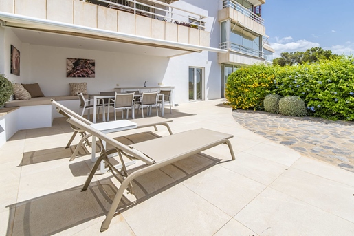 Bel appartement de rez-de-chaussée avec grande terrasse à Cas Catala